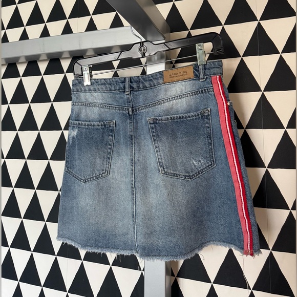 Zara Denim Skirt with Pink Stripe - Picture 2 of 2